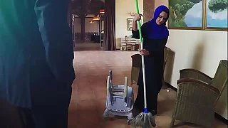 arabs exposed poor concierge gets additional money non-native boss in allowing for regarding making love